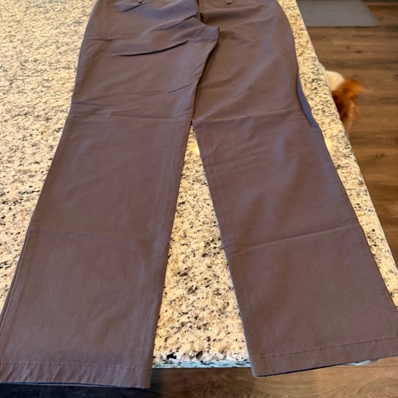 NWT Vineyard Vines Performance Pants Dark Night - 32x30 - Picture 4 of 7